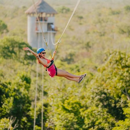 Hotel Casa Tortuga Tulum - Cenotes Park Inclusive Eksteriør bilde Zip-lining at Xel-Há